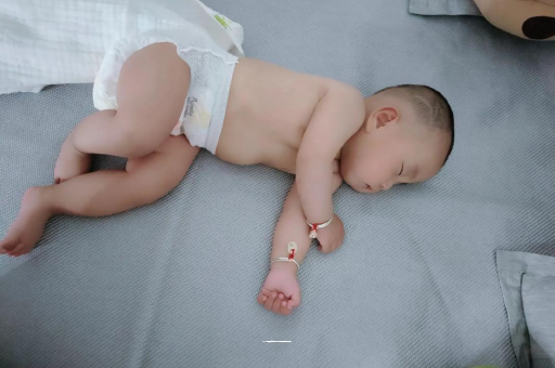 梅州9个月宝宝可以吃盐吗
